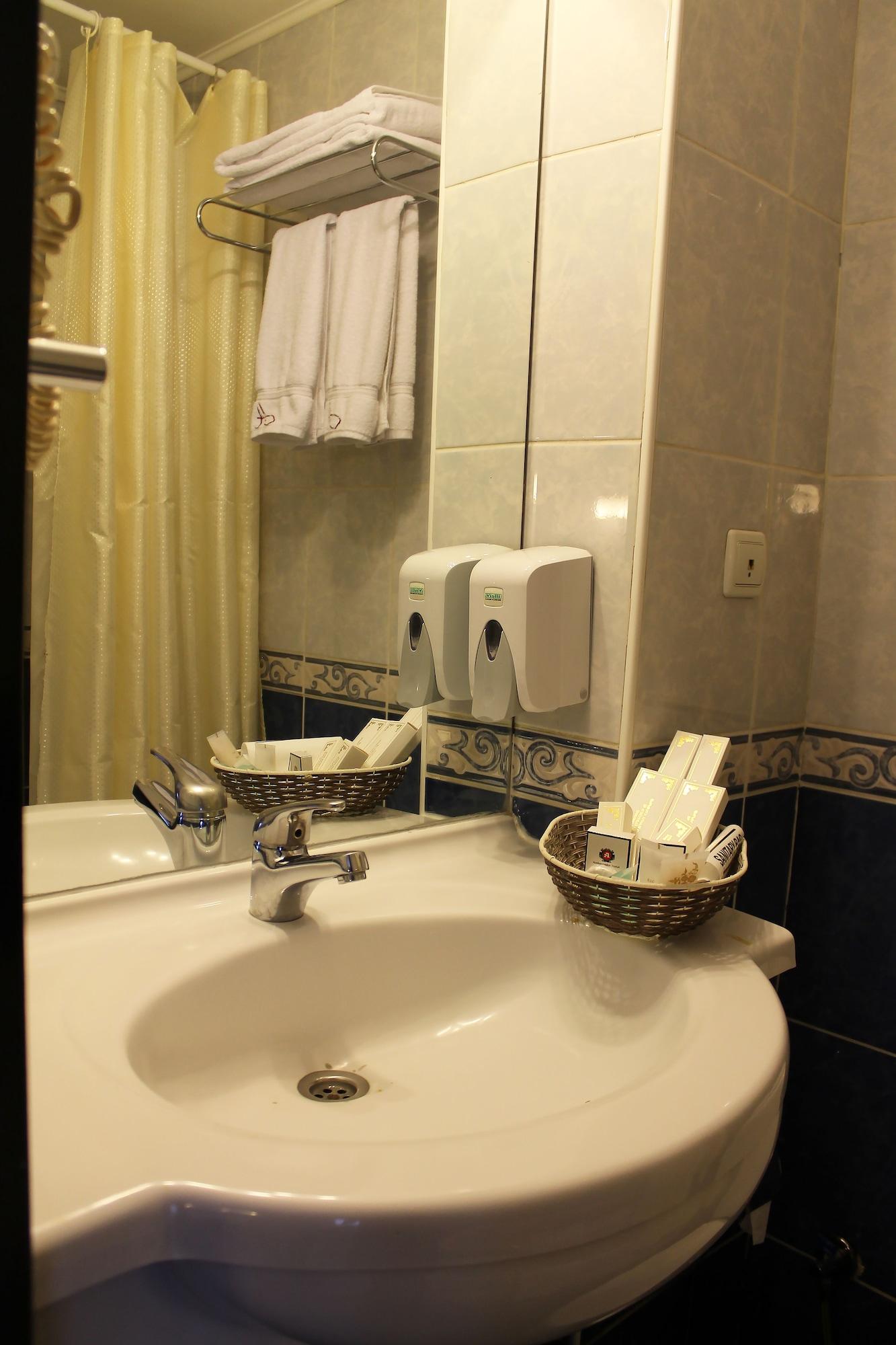 Otel Ambassador Almatı