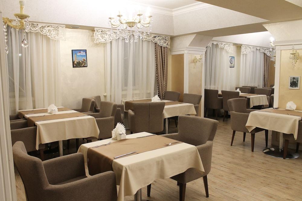 Ambassador Otel Almatı