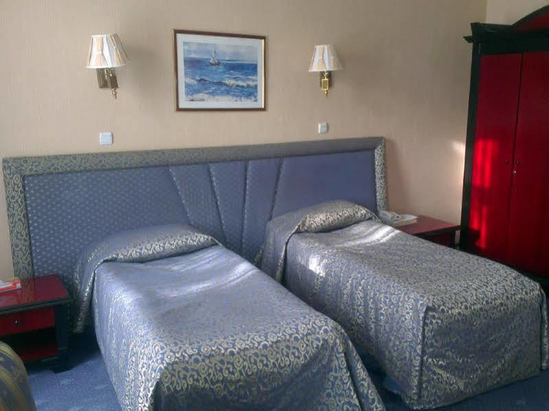 Ambassador Otel 3*
